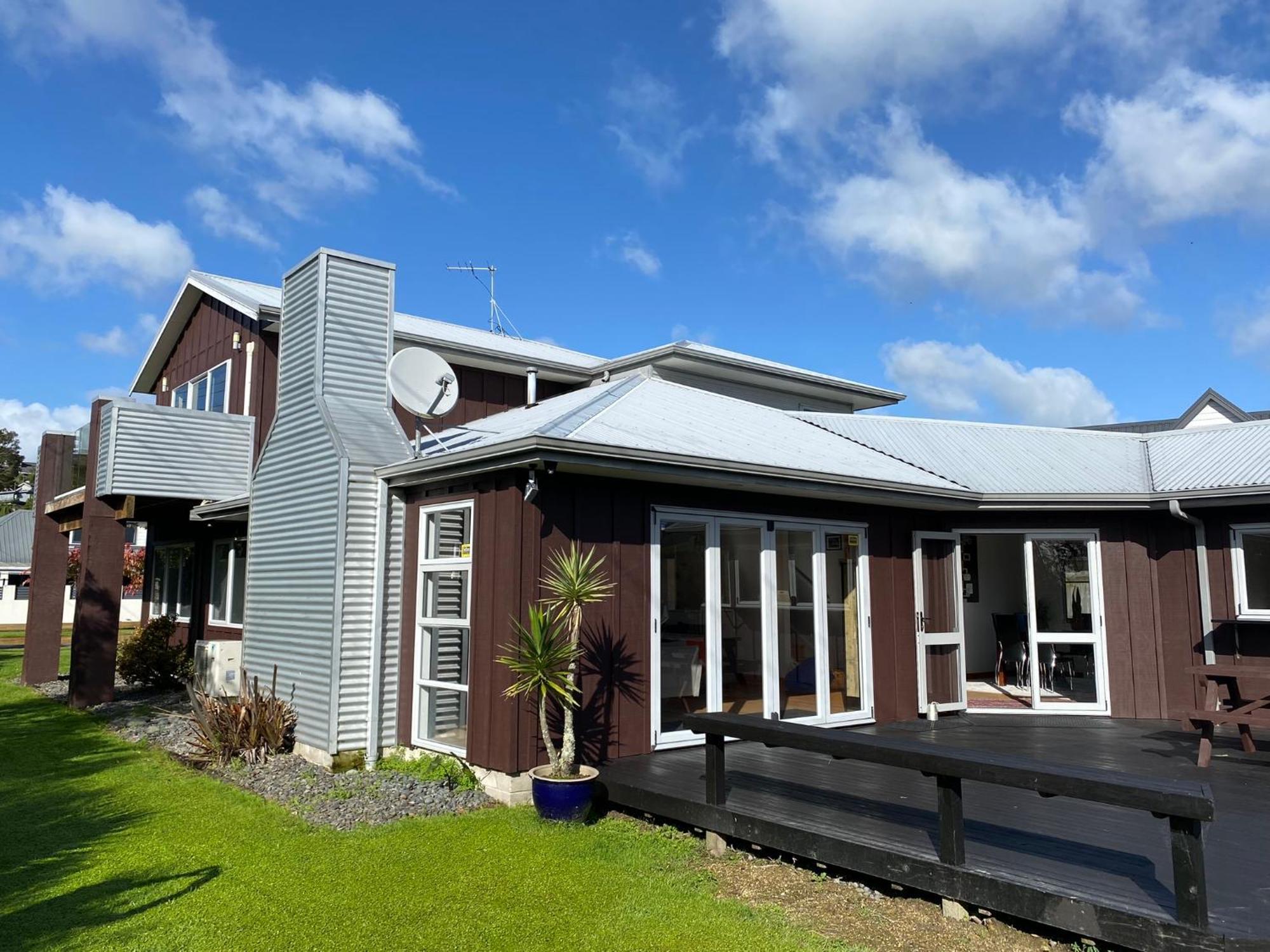 Zodiac Bay Lake Retreat Rotorua Exterior foto
